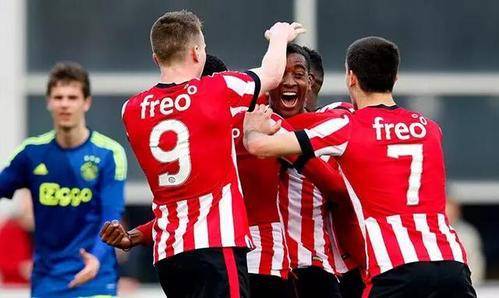 【NFL动态】爱国者新赛季启航 德雷克-梅耶领衔队长阵容