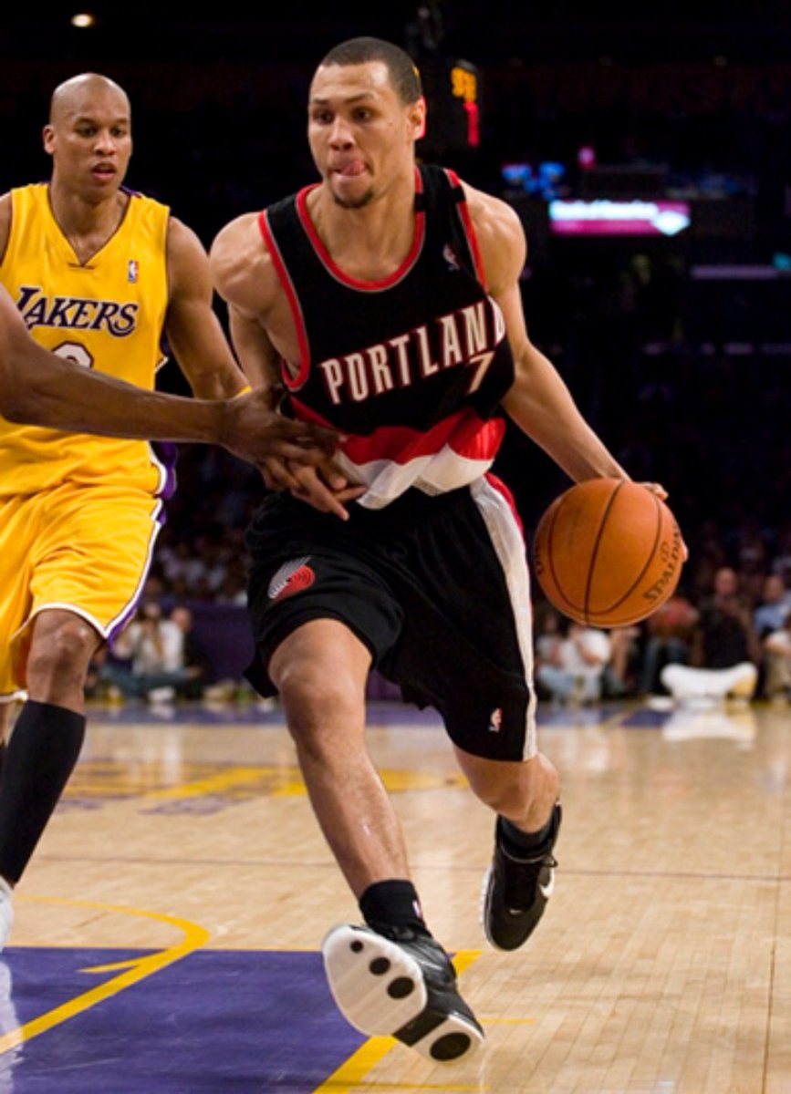 无论罗西是 无论罗西是