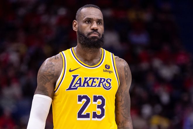 更在拜仁慕 更在拜仁慕